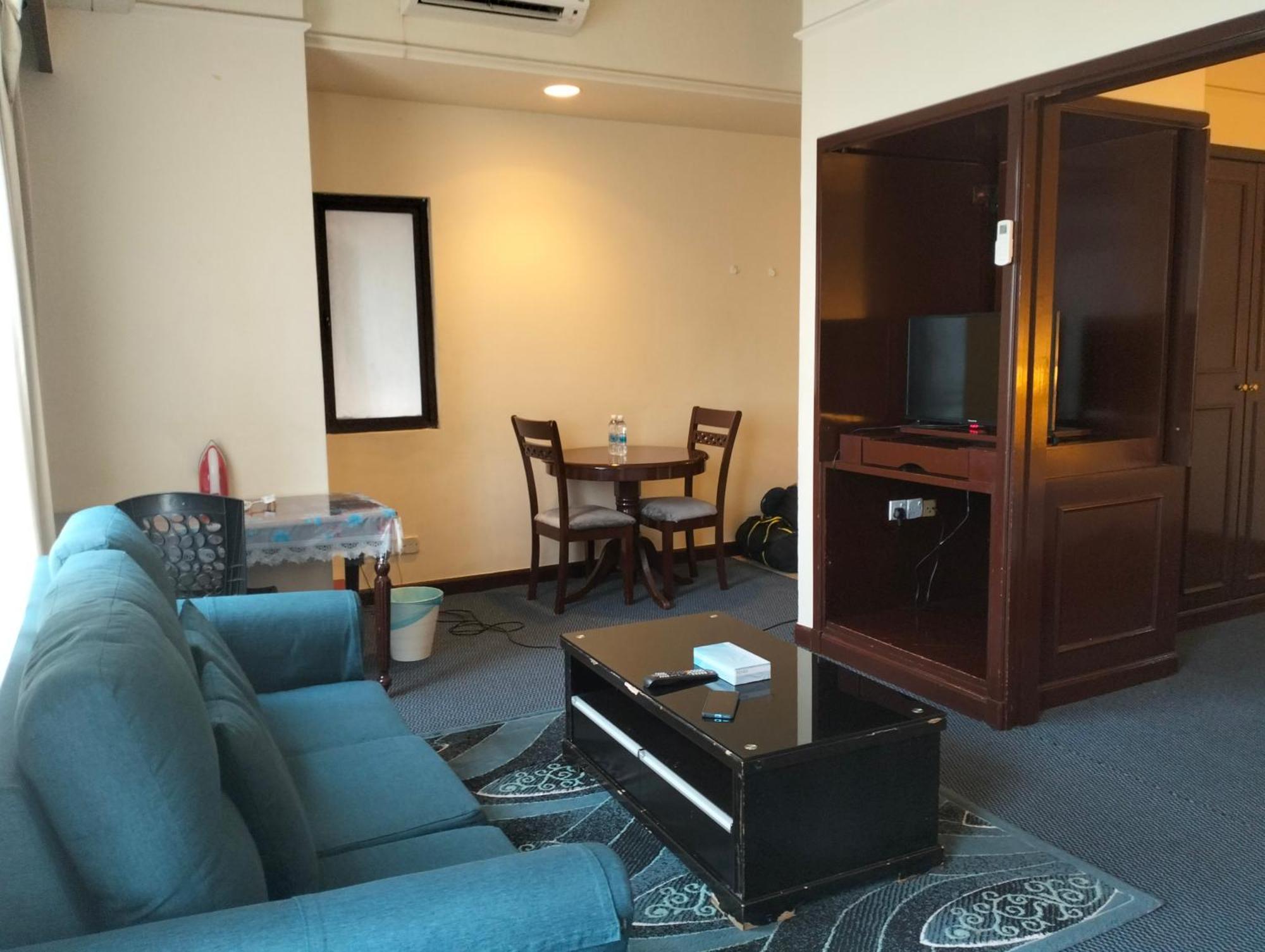 Berjaya Times Square Service Suite By Luna Kuala Lumpur Exterior photo
