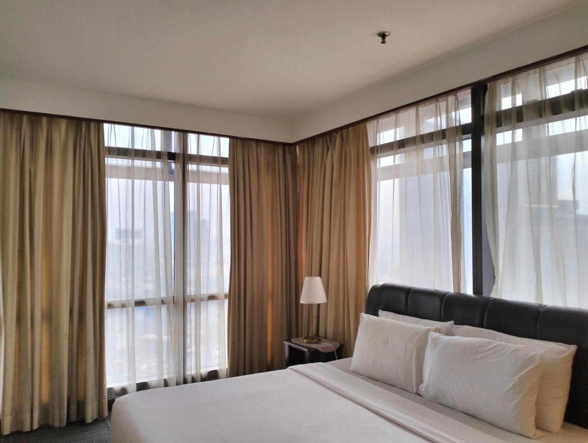 Berjaya Times Square Service Suite By Luna Kuala Lumpur Exterior photo
