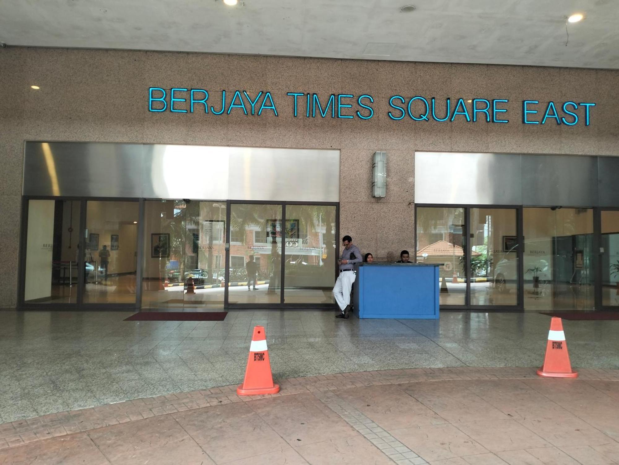 Berjaya Times Square Service Suite By Luna Kuala Lumpur Exterior photo