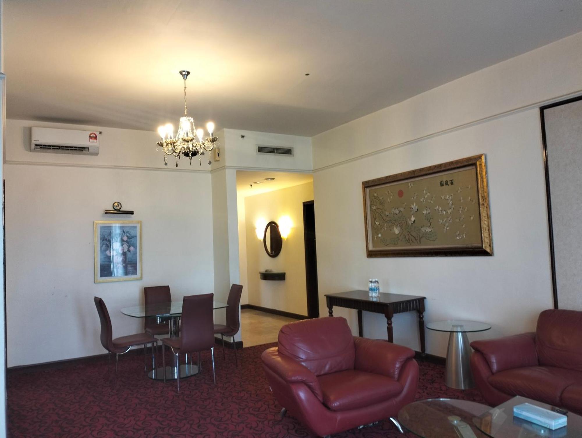 Berjaya Times Square Service Suite By Luna Kuala Lumpur Exterior photo